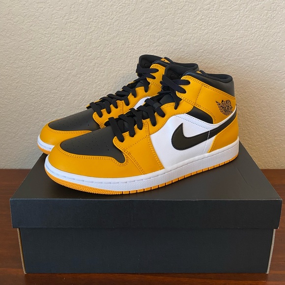 (SOLD) Air Jordan 1 Mid 'Reverse Yellow Toe' - Picture 2 of 9